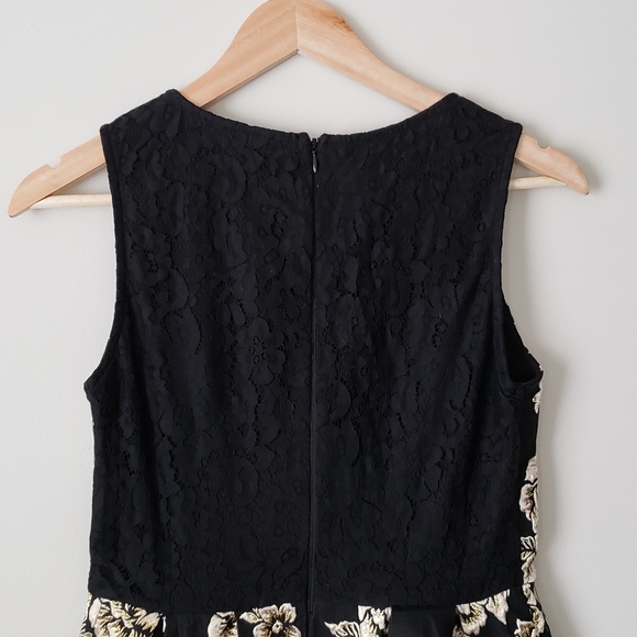 Soieblu • Modcloth Floral Design Metallic Dress - Picture 7 of 9